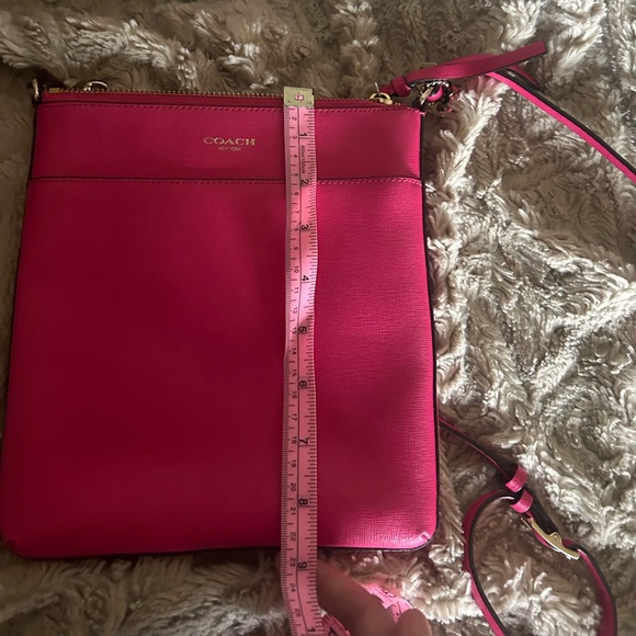 Coach Crossbody - Picture 3 of 4